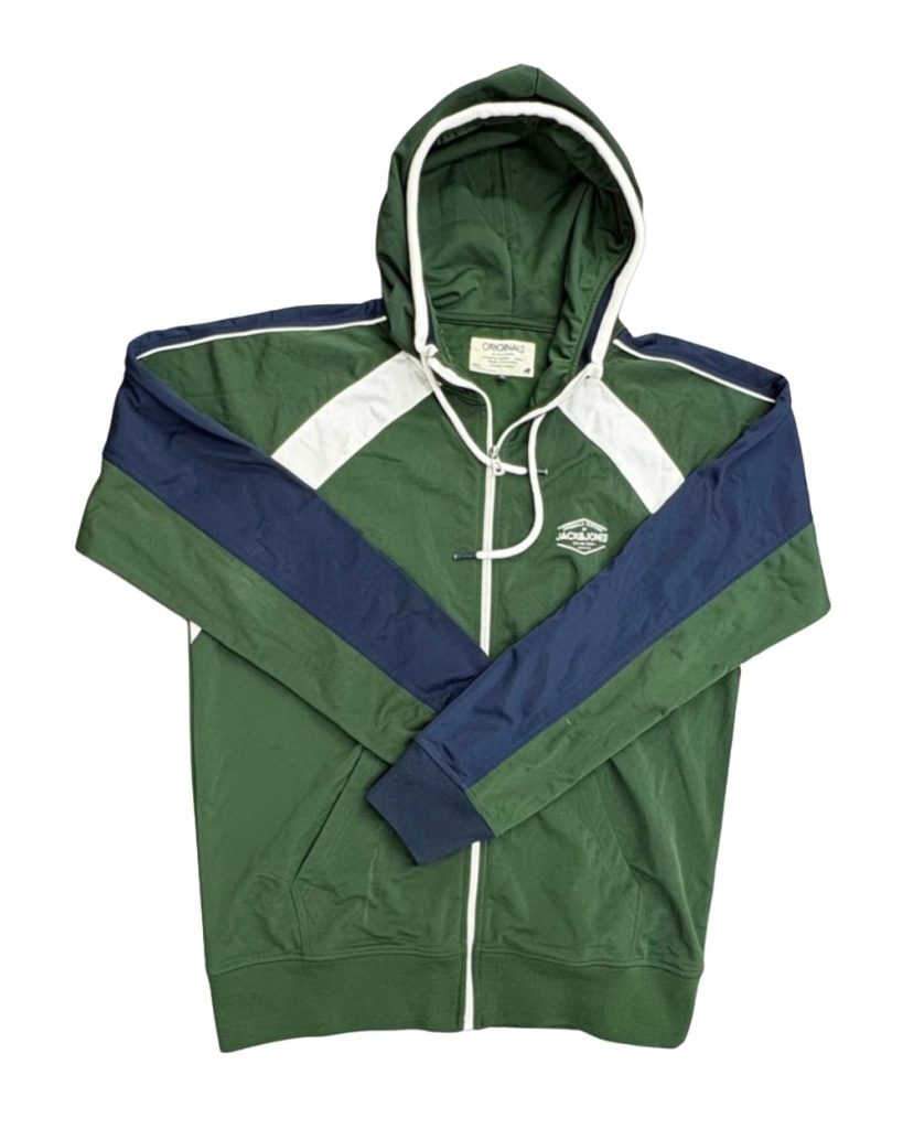 هودی مردانه (میکس برندهای لوکس اروپایی و آمریکایی) برندها: Tommy Hilfiger – Jack & Jones – Nike – The North Face – Polo – Selected کشور: ترکیب تولیدات اروپا و آمریکا نوع محصول: پوشاک مردانه زمستانه