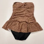 مایوی یک‌تیکه زنانه برند boohoo اوتلت با کیفیت درجه‌یک مناسب فروش عمده پوشاک خارجی در مهاباد